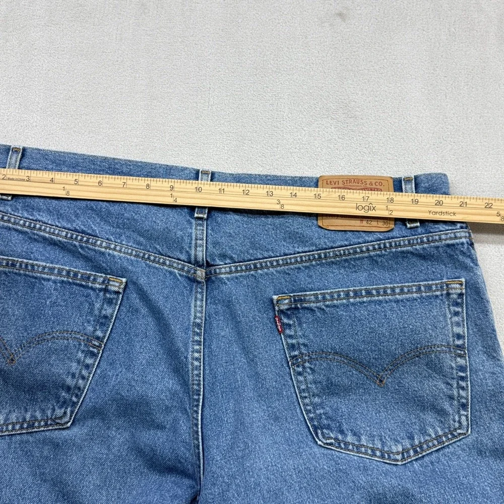 VTG Levi's 550 Relaxed Straight Leg Jeans Mens 42x30 Blue Medium Wash Denim Y2K